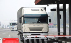 Перевозчикам ЕС разрешили ввозить в Беларусь больше товаров