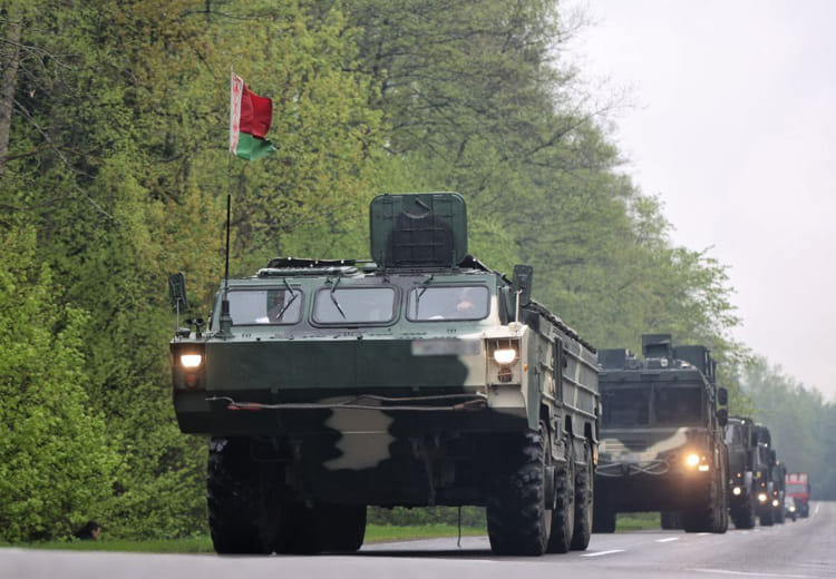 den voennogo avtomobilista belarus 2025